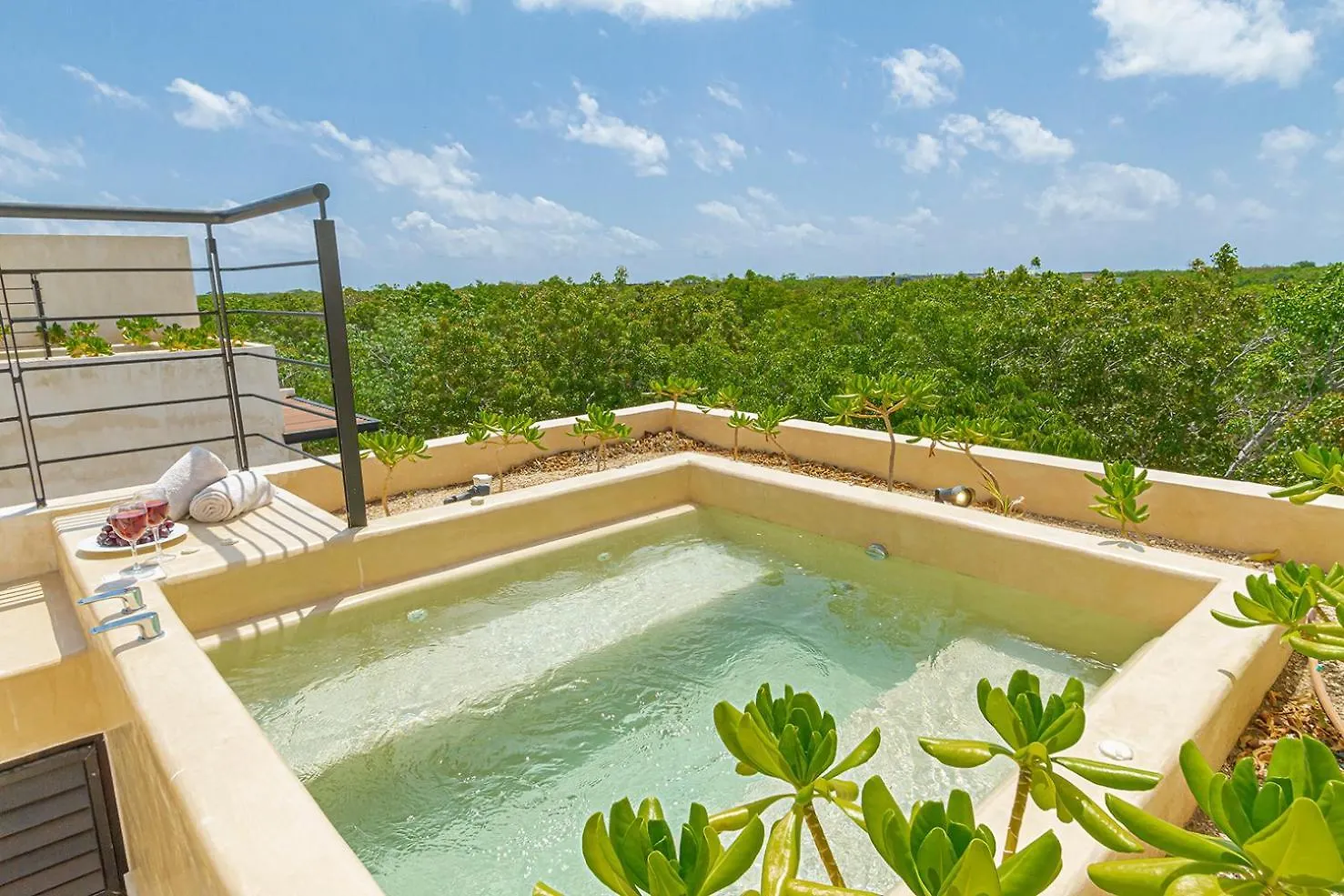 2Br Penthouse With Private Jacuzzi At Aldea Zama Apartment Tulum 0*,